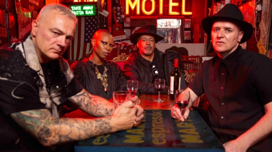 Skunk_Anansie_animal_credit_Rob O'Connor